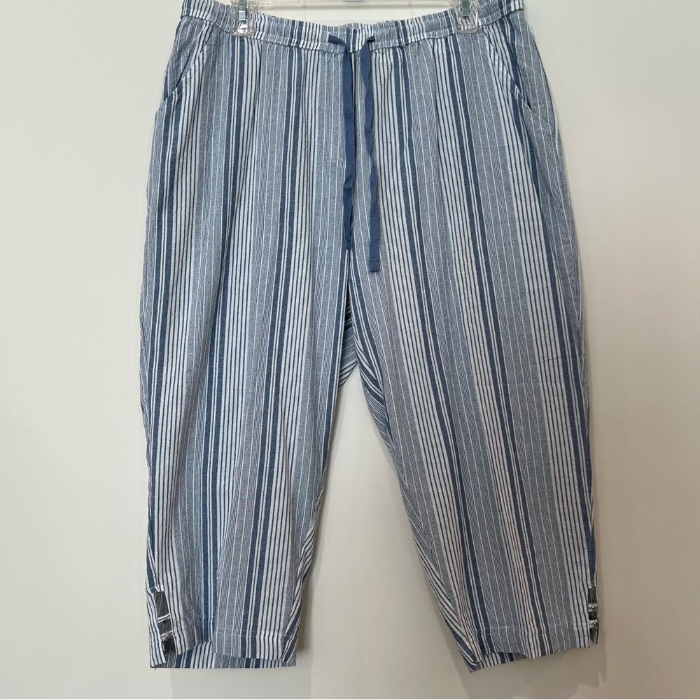 croft and barrow 100% cotton blue and white striped Capri pants women’s large
